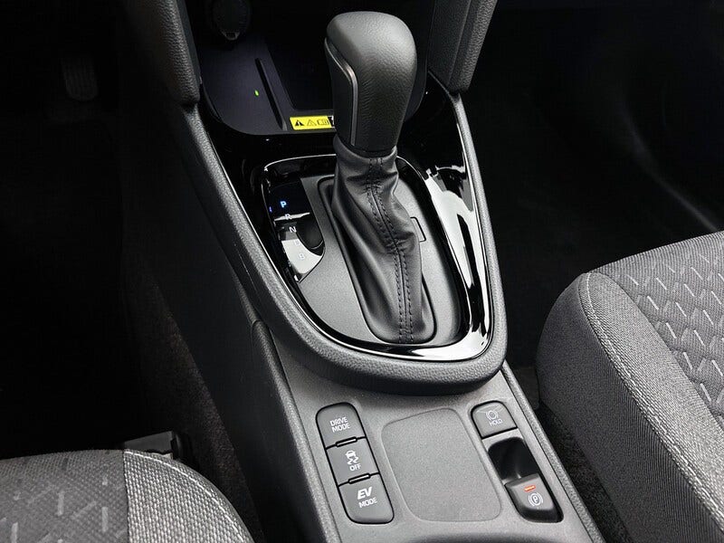 Toyota Yaris Cross (13)