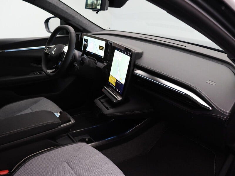 Mitsubishi Eclipse Cross (4)