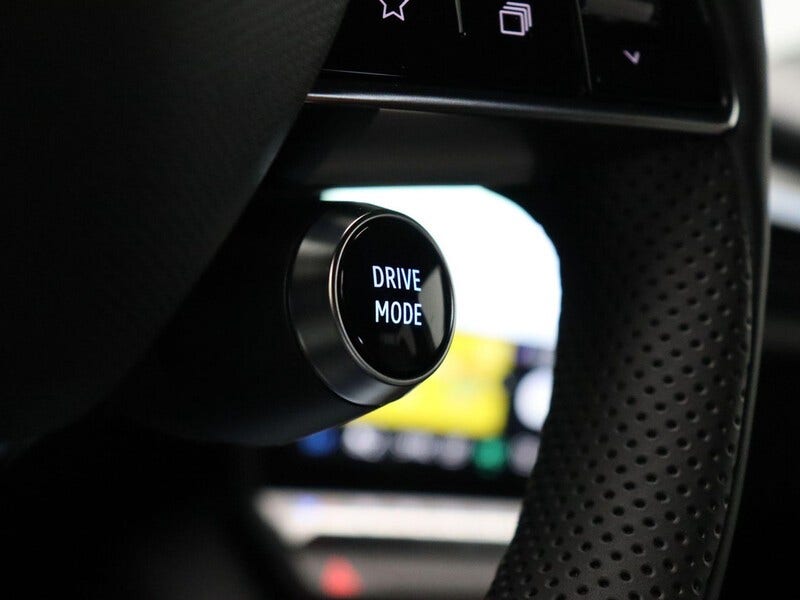 Mitsubishi Eclipse Cross (23)