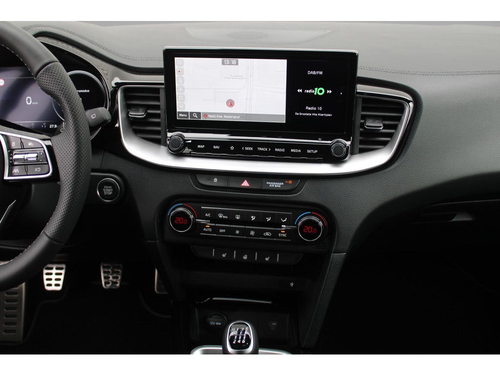 Kia ProCeed (13)