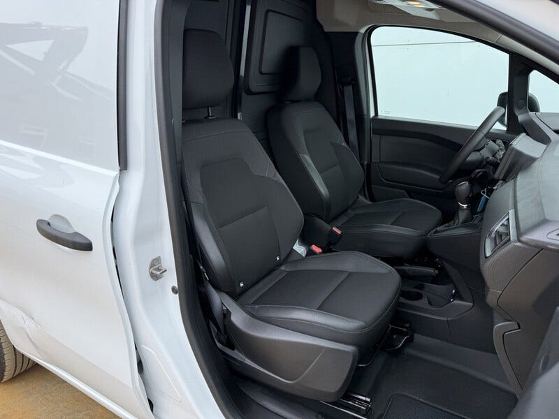 Nissan Townstar (8)