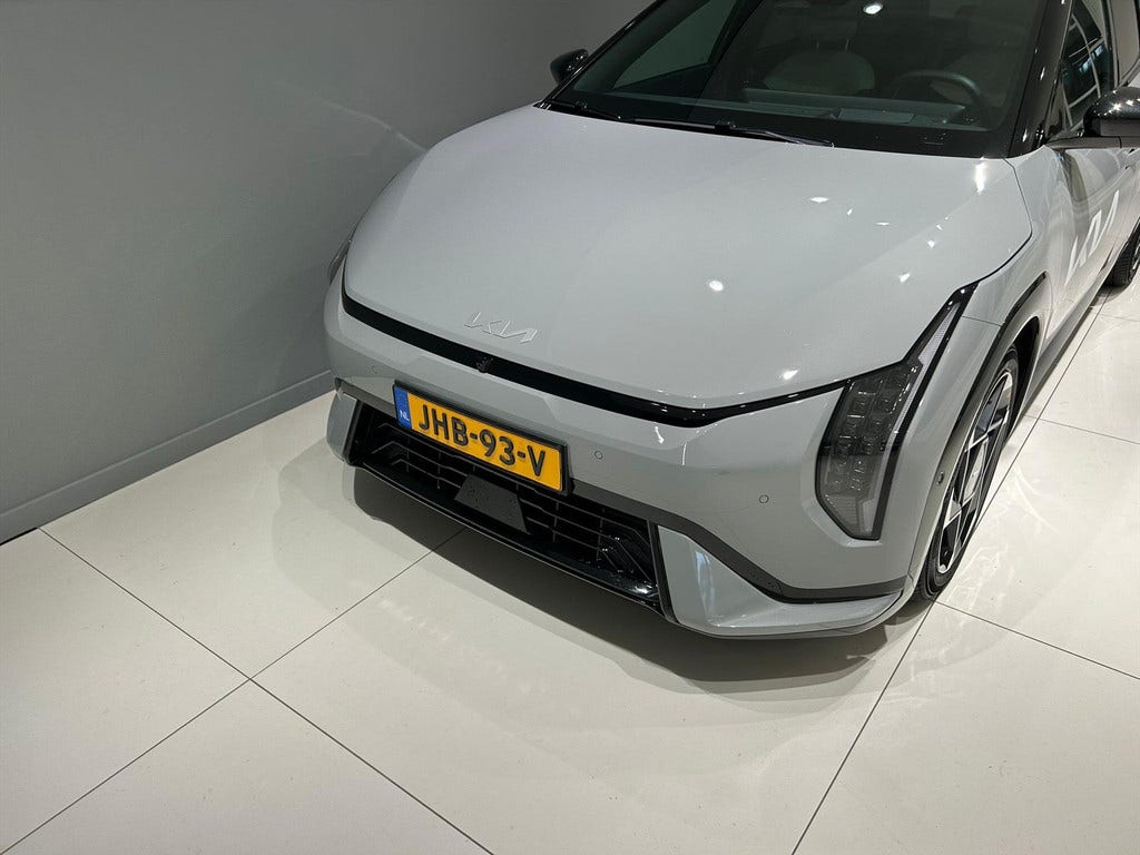 Kia EV4 (6)
