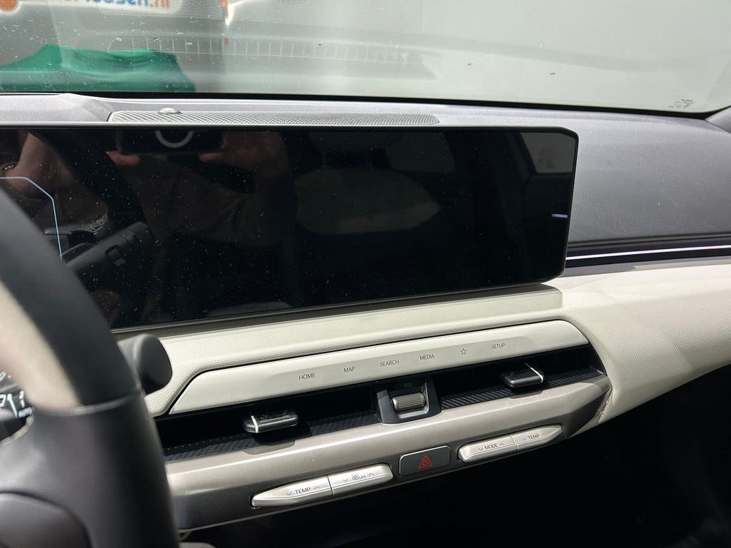Kia EV4 (14)