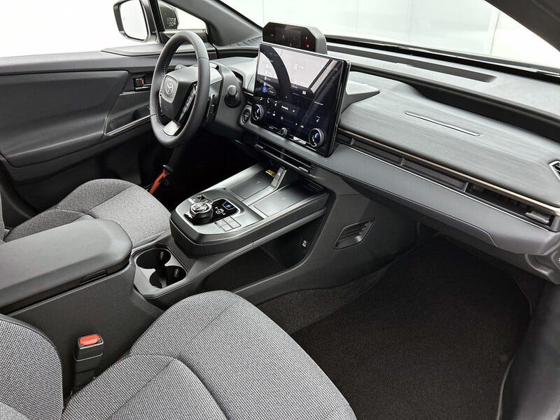 Toyota bZ4X (6)