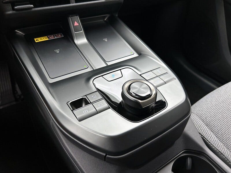 Toyota bZ4X (11)