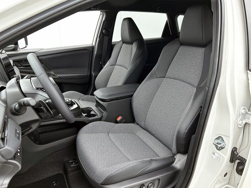 Toyota bZ4X (16)
