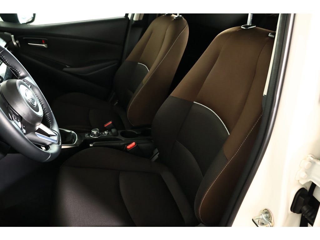 Mazda 2 (3)