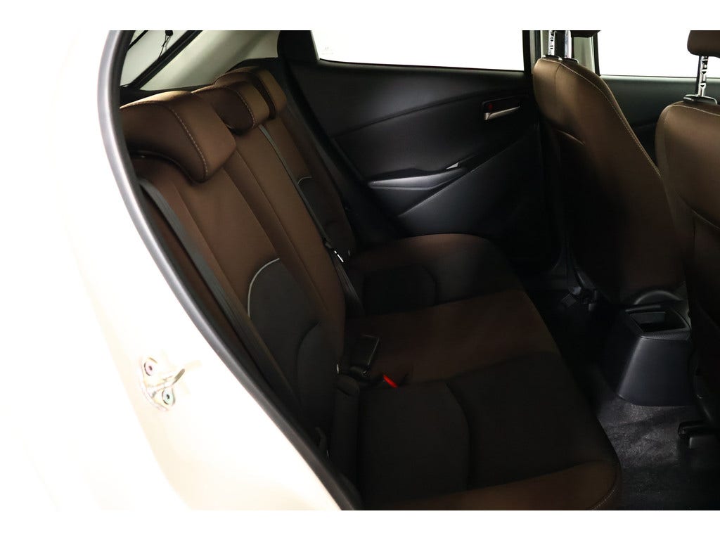 Mazda 2 (12)