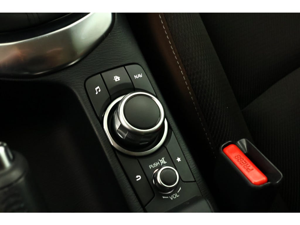 Mazda 2 (17)