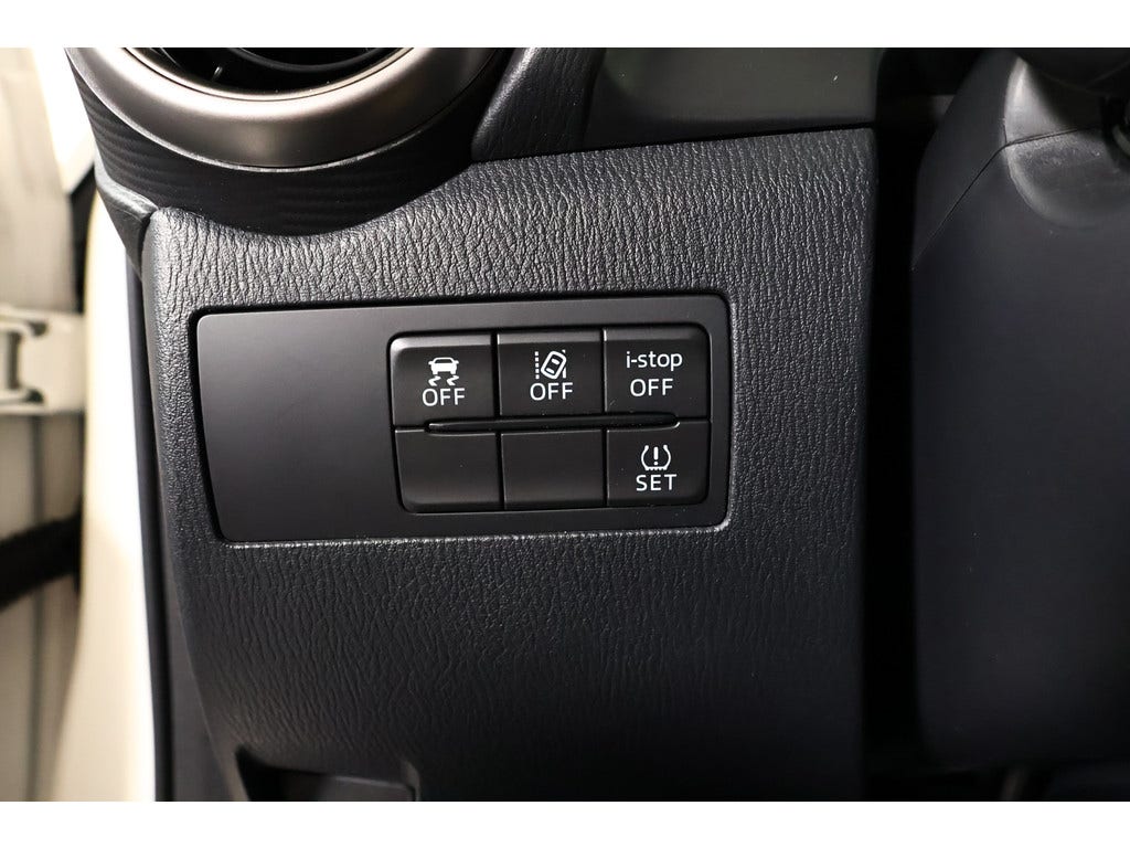 Mazda 2 (23)