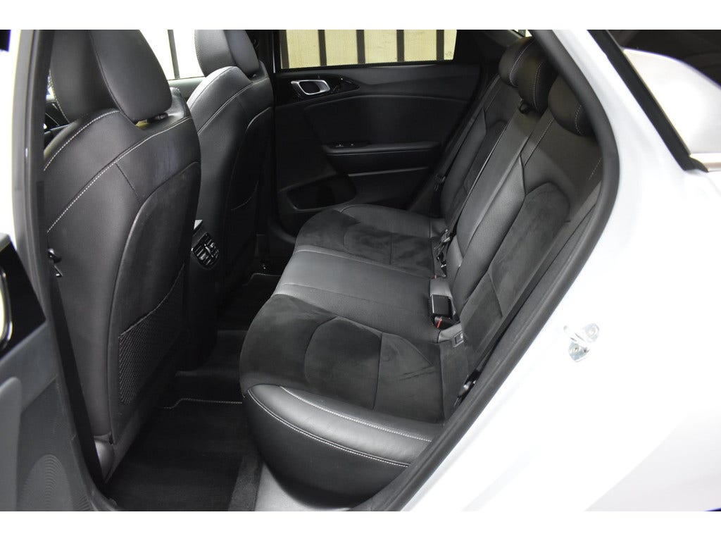Kia ProCeed (5)