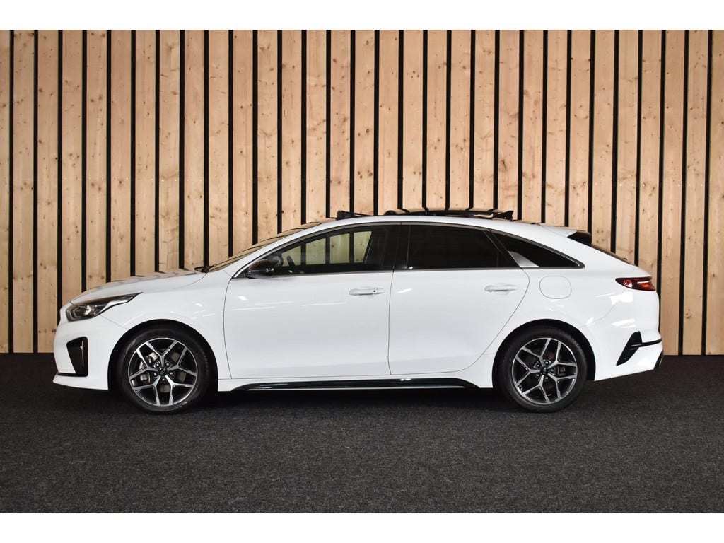 Kia ProCeed (6)