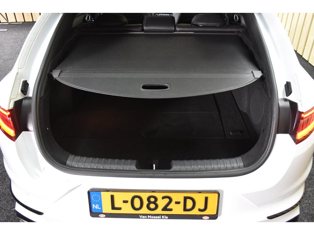 Kia ProCeed (21)