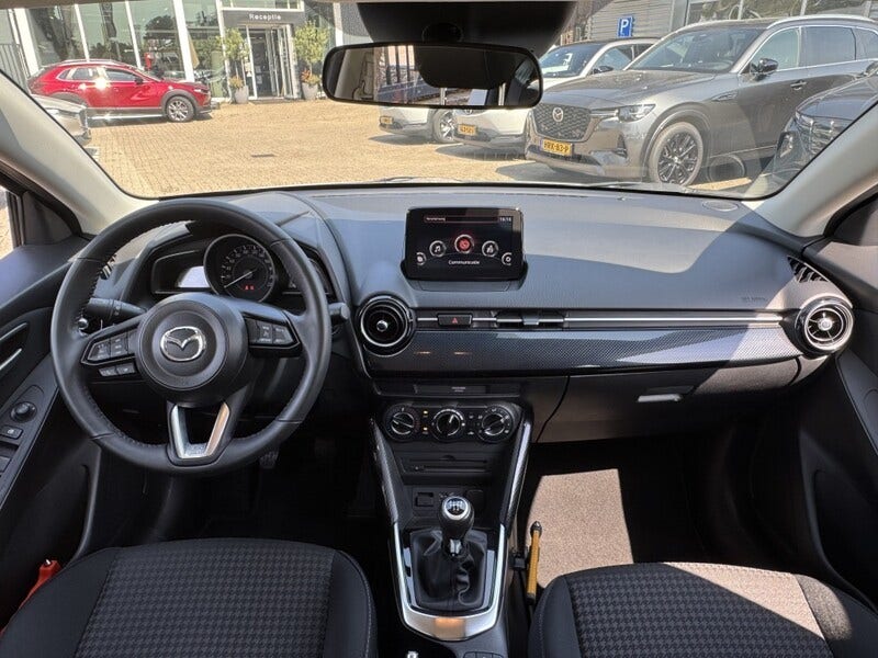 Mazda 2 (16)