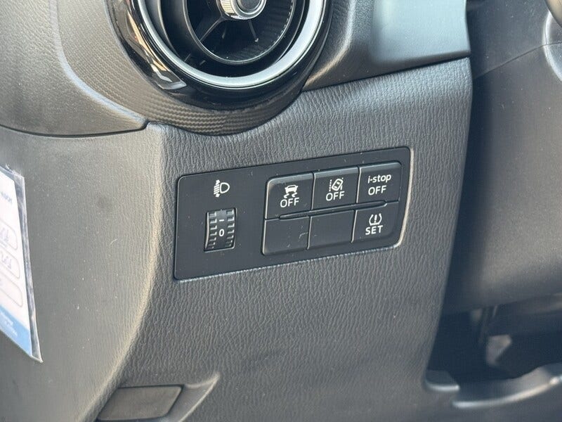 Mazda 2 (17)