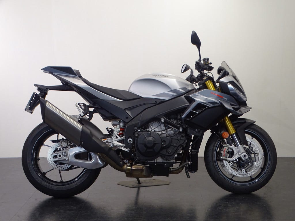 Aprilia Tuono V4
