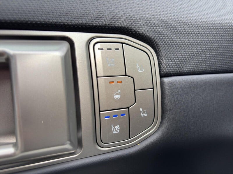 Kia EV4 (9)
