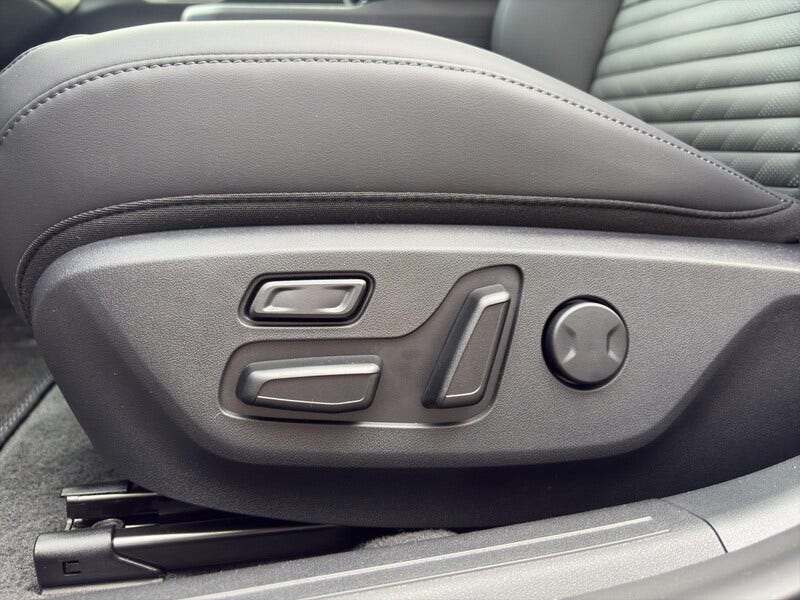 Kia EV4 (10)