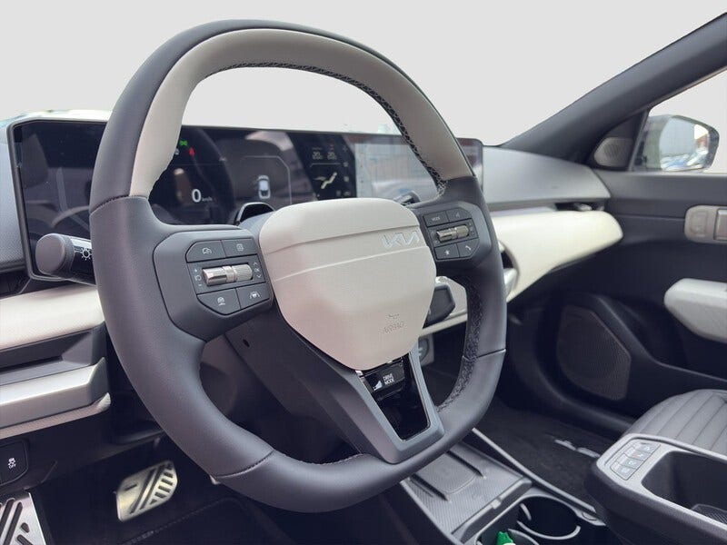 Kia EV4 (12)