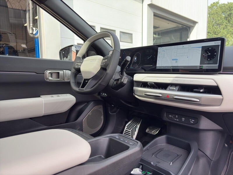 Kia EV4 (17)
