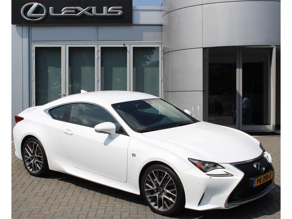 Lexus RC