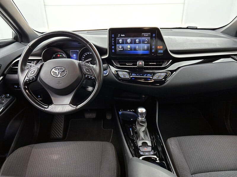 Toyota C-HR (4)