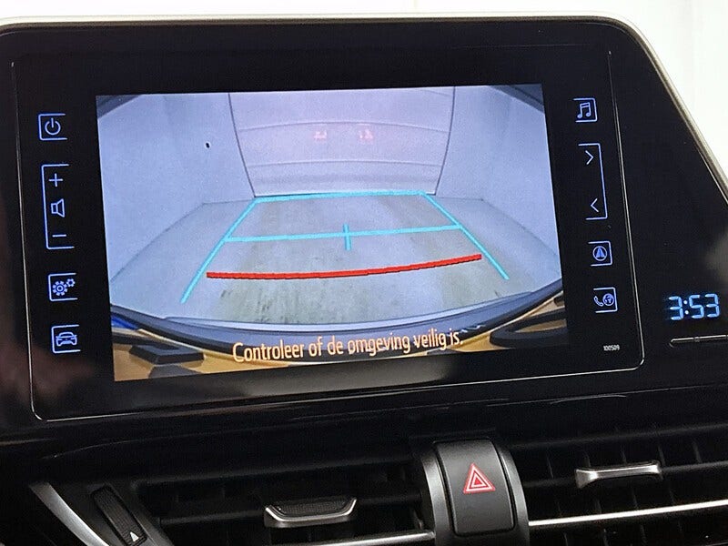 Toyota C-HR (8)