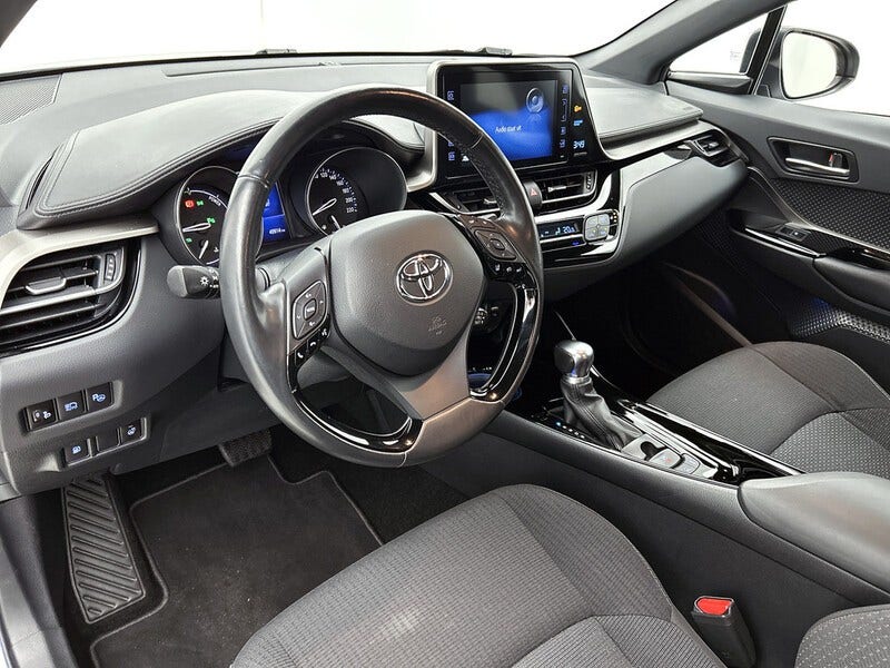 Toyota C-HR (23)