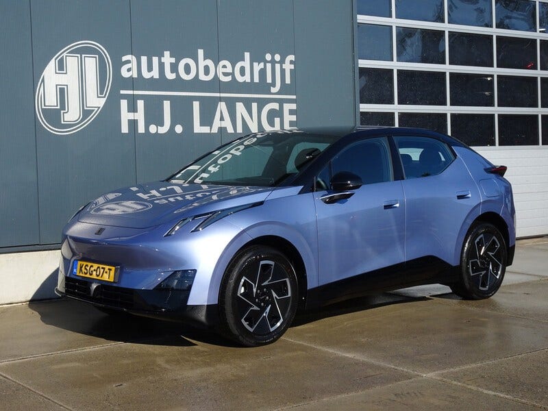 Lynk and Co 02