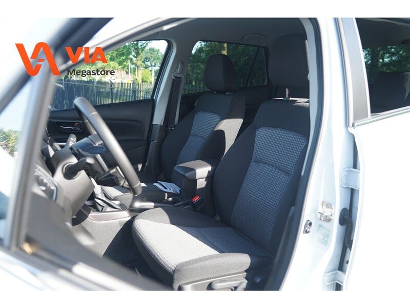Suzuki Cross (4)