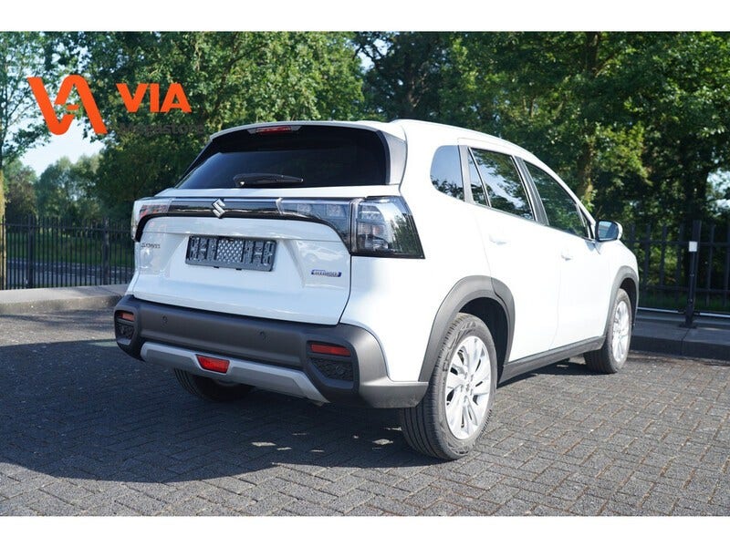 Suzuki Cross (15)