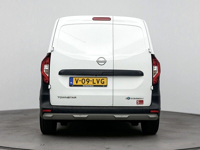 Nissan Townstar (3)