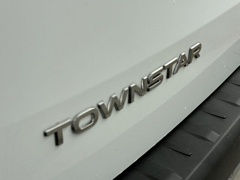 Nissan Townstar (11)