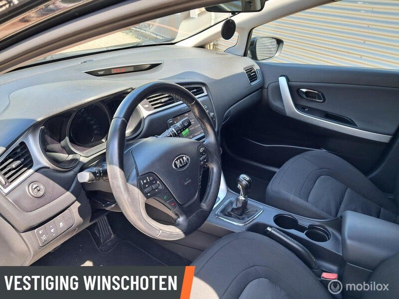 Kia cee'd (10)