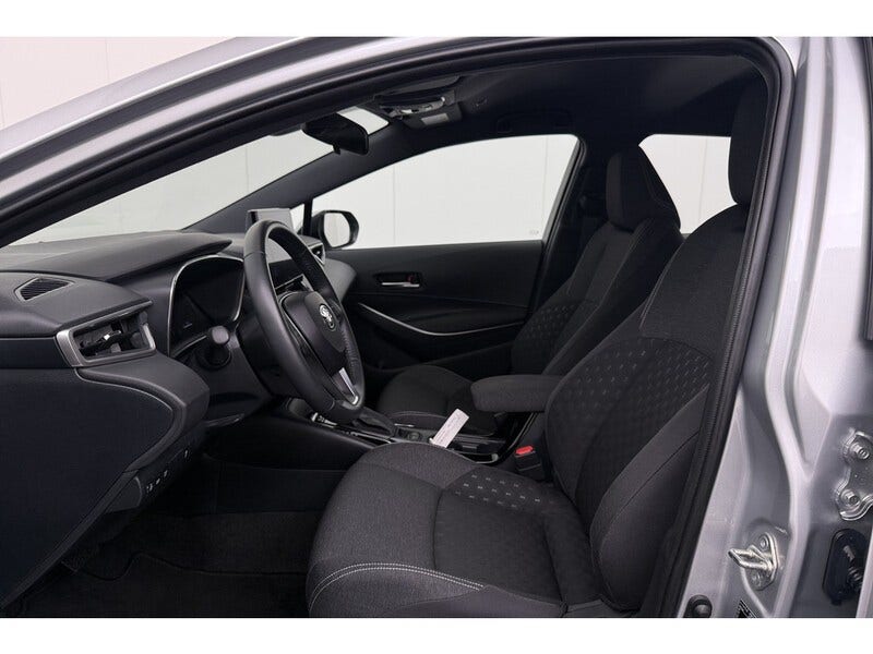 Toyota Corolla Sports (10)