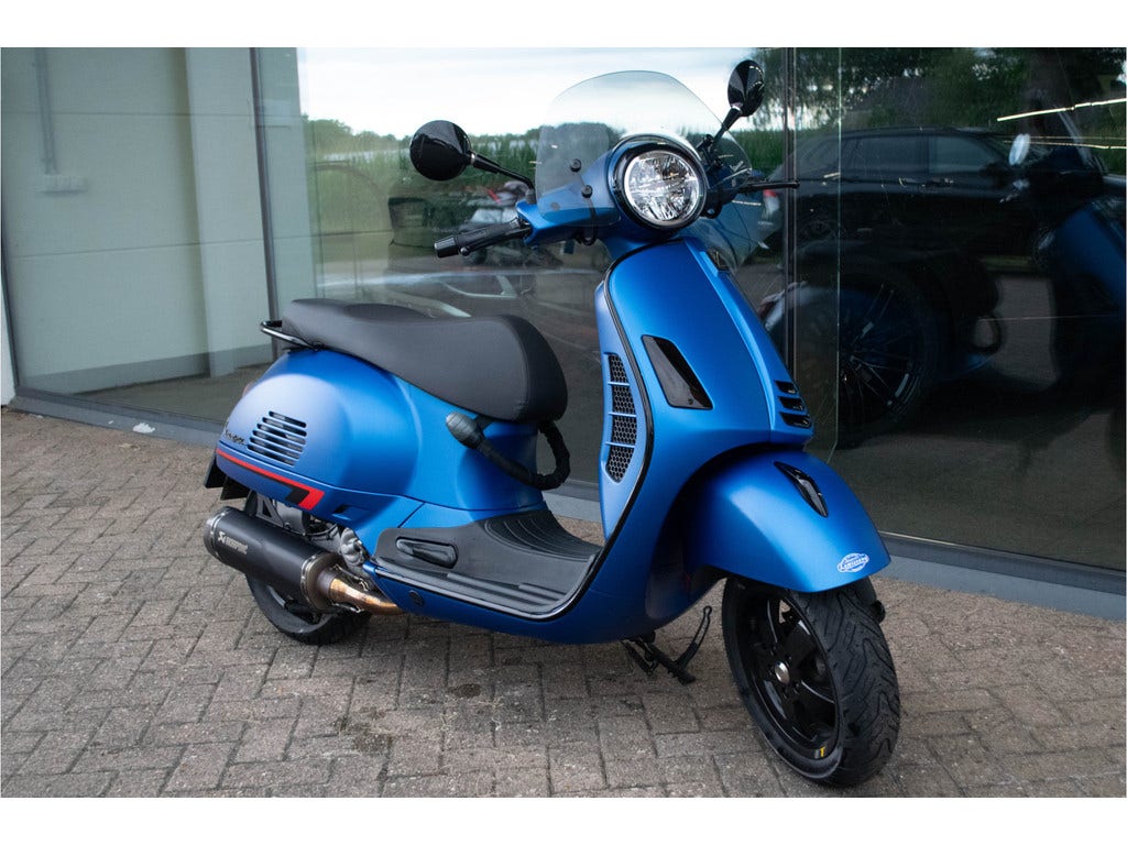 Vespa GTS