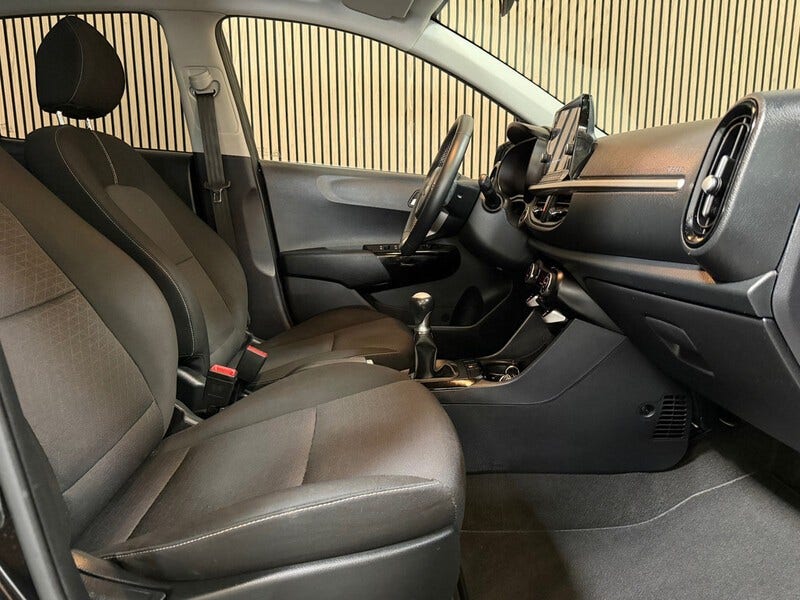 Kia Picanto (12)