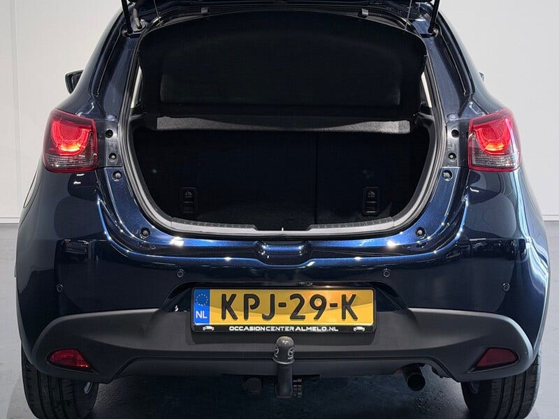 Mazda 2 (8)