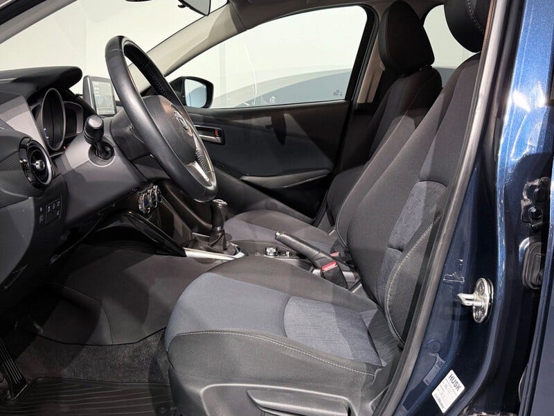 Mazda 2 (11)