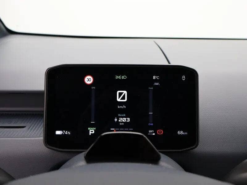 Kia PV5 (8)