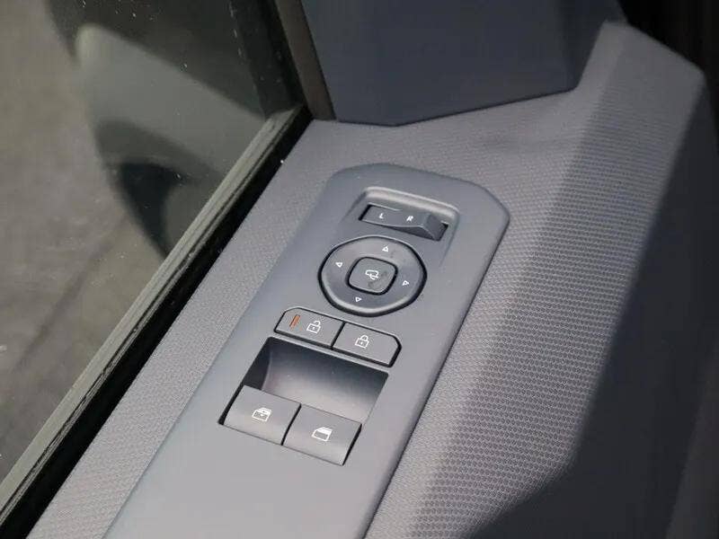 Kia PV5 (13)