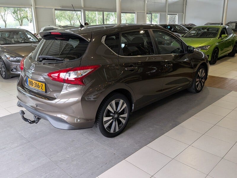 Nissan Pulsar (4)