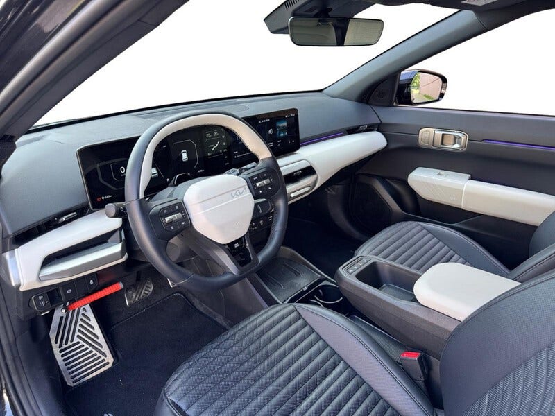 Kia EV4 (14)