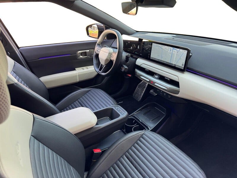 Kia EV4 (16)