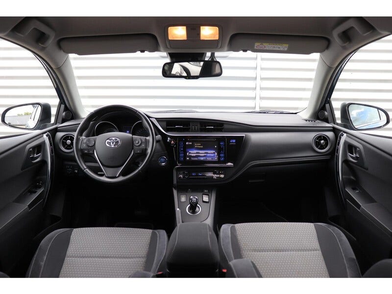 Toyota Auris (8)