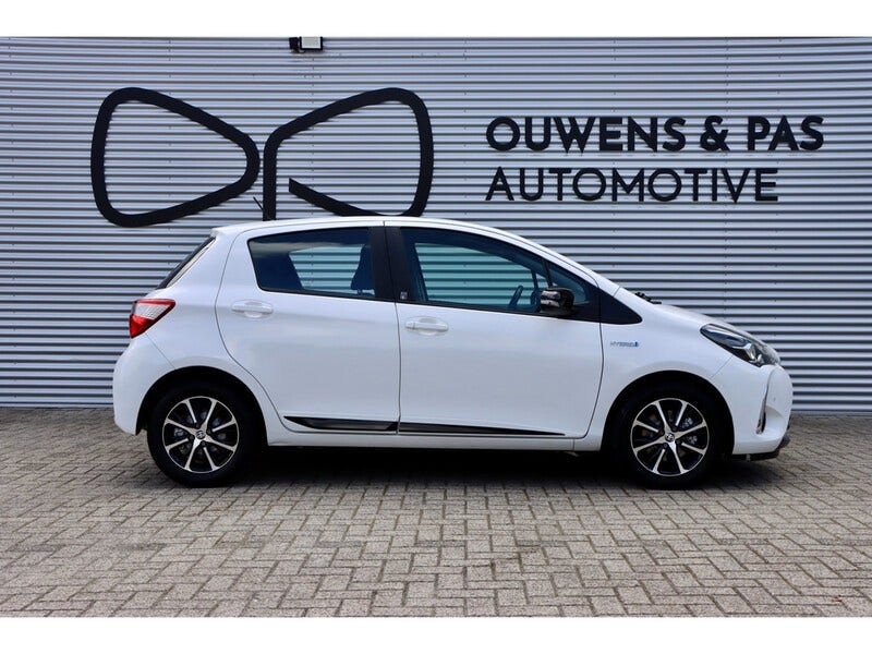 Toyota Yaris (9)