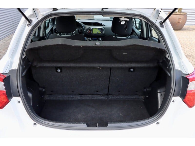 Toyota Yaris (12)