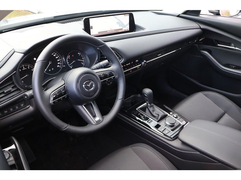 Mazda CX-30 (8)