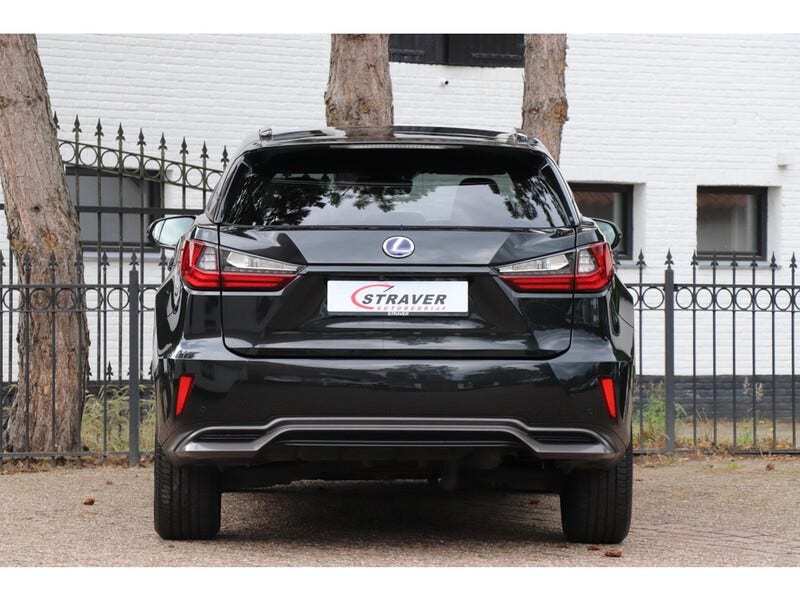 Lexus RX (4)