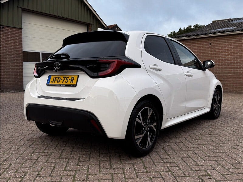 Toyota Yaris (2)